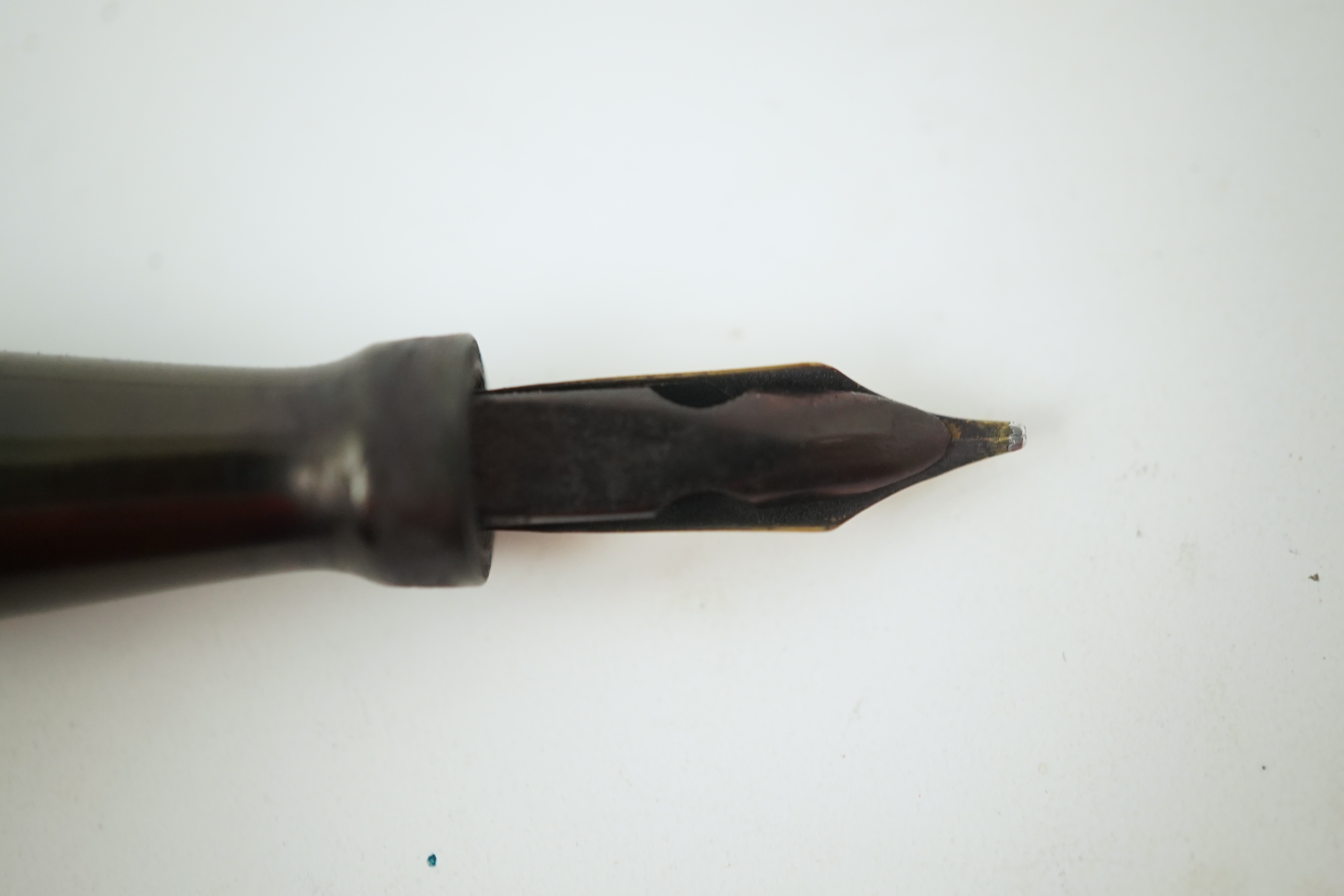 A rare Conklin Crescent hard rubber fountain pen, 18K Conklin 2 nib, cap with clip, patented 1918